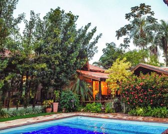 Pousada Chamamé - Bonito - Piscina