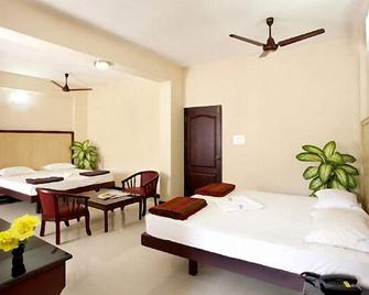 Hotel Subham - Palani - Slaapkamer