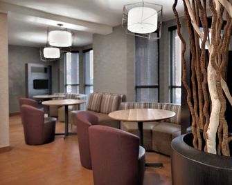 Courtyard by Marriott Dayton Beavercreek - Beavercreek - Lounge