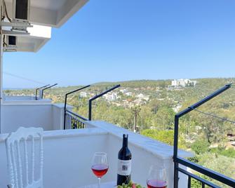 Hotel Sema - Gelemiş - Балкон