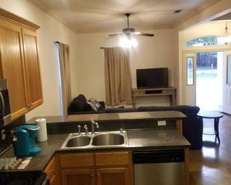 Villa 3 - Hammond - Kitchen