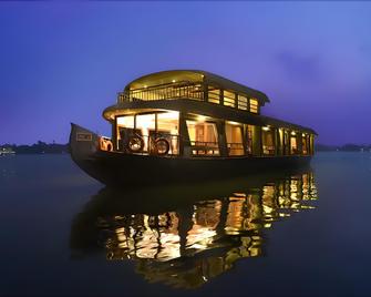 Kerala Houseboats - Alappuzha - Building