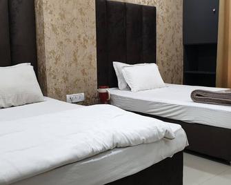 هوتل بارك - اندور - غرفة نوم