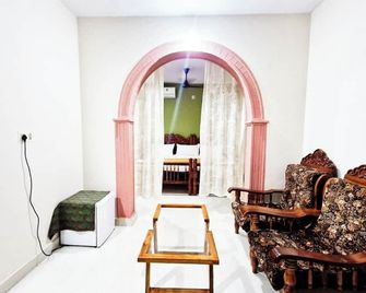 Luxurious 1 double Bed BnB 2 - Varkala - Living room
