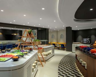 Hyatt Place Dubai Jumeirah - Dubai - Buffet