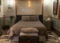 Cozy country efficiency in the Hudson Valley - Newburgh - Bedroom
