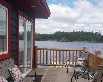 Four seasons Boathouse on Tupper Lake - Tupper Lake - Balcón