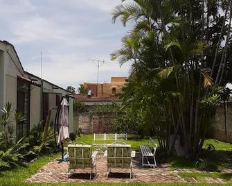 Hermosa Casa En Ajijic Con Alberca Climatizada - Ajijic - Patio