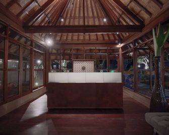 C Lanta Hostel - Adult Only - Ko Lanta - Recepción