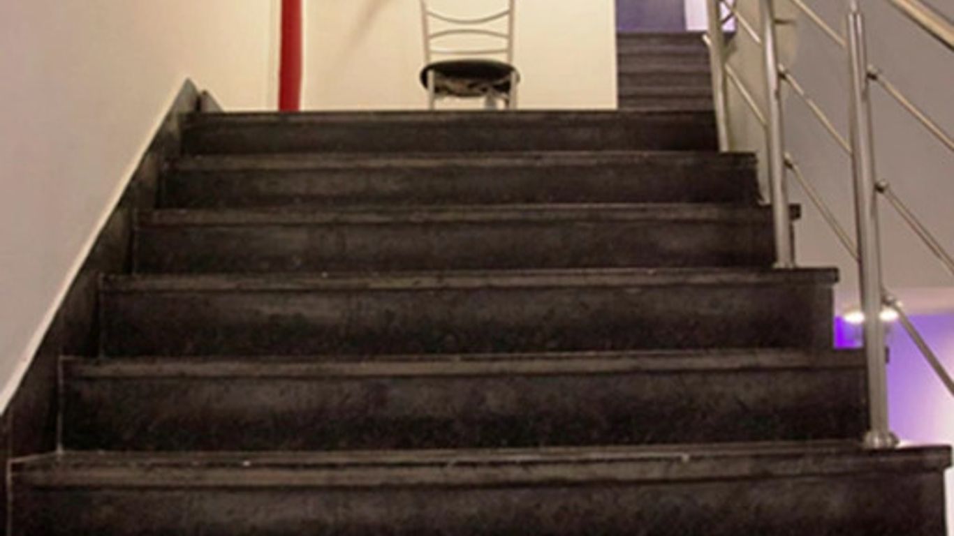 Sohana Suites - Luxury Collection Hotel Just Near New Delhi Railway Station and Connaught Place