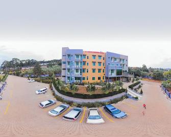 Ekhaya Crescent Hotel - Mbarara - Building