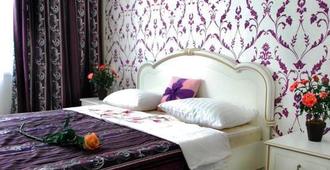 Art Hotel - Kirov - Bedroom