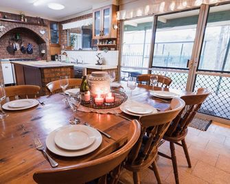 Eighteen Mile Cottage - Darlington - Comedor