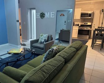 Kozy Bahamas Getaway - Nassau - Pokój dzienny