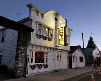 The Bodie Hotel - Bridgeport - Building