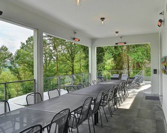 Affluent Holiday Home in Spa with Hot Tub, Garden, Sauna - Spa - Balcony