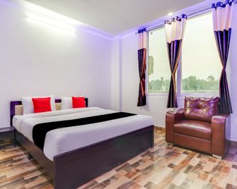 Hotel O Pratik Inn - Lucknow - Quarto