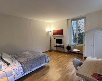 Eigenes Studio (Apartment) - Biel - Schlafzimmer