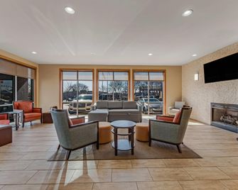 Comfort Suites Huntsville MidCity District at Research Park - Huntsville - Hành lang