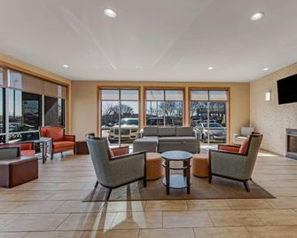 Comfort Suites Huntsville MidCity District at Research Park - האנטסוויל - טרקלין