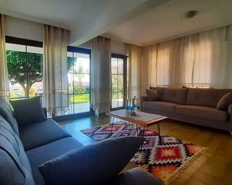 Ertem Apart - Datca - Huiskamer