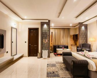 The Meriton - Nueva Delhi - Habitación