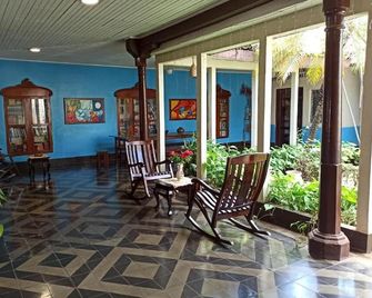 Hostal Harvest House - León