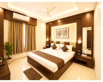 Goroomgo Gouri Palace Near Sea Beach Light House Puri - Walking Distance From Sea Beach - Puri - Bedroom