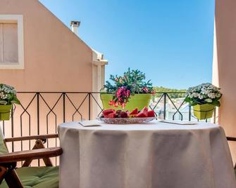 Rouchotas Apartments - Argostoli - Balcón