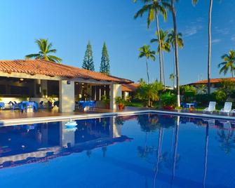 Cabo Blanco Hotel & Marina - Barra de Navidad - Pool