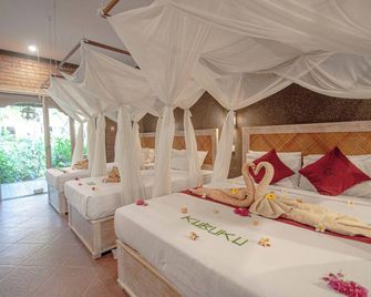 Rumah Gajah by Kubukubali - Gerokgak - חדר שינה