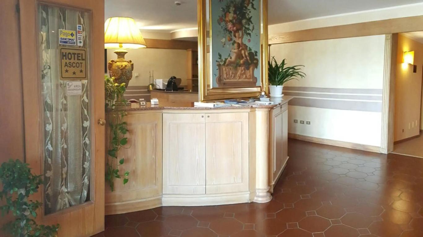 Hotel Ascot