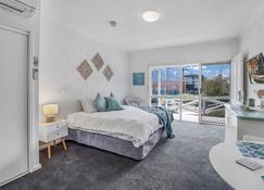 Geelong Cbd Accommodation - Geelong - Bedroom