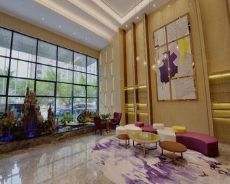 Lavande Hotel Xingyi Jushan Avenue - Qianxinan - Lobby