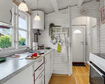 1 Bedroom Awesome Home In Bogø By - Bogo By - Cocina