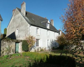 Beautiful old house in Argenton sur Creuse (Indre) - Argenton-sur-Creuse - Gebouw