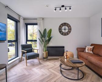 High Range Holiday Apartments - Aviemore - Wohnzimmer