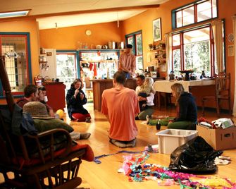 Room Rental for Two on Secluded Yoga Retreat in Golden Bay, South Island - Clifton