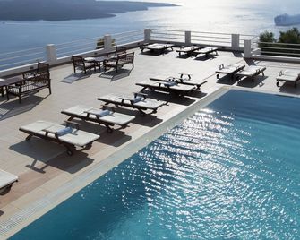 Tzekos Villas - Fira - Bazén