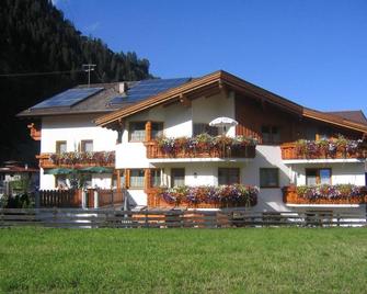 Alpenpension Elferblick - Neustift im Stubaital - Building
