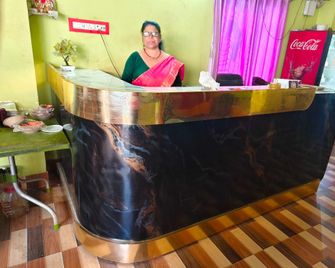 Spot On Park Hotel And Restaurant - Krishnanagar - Front desk