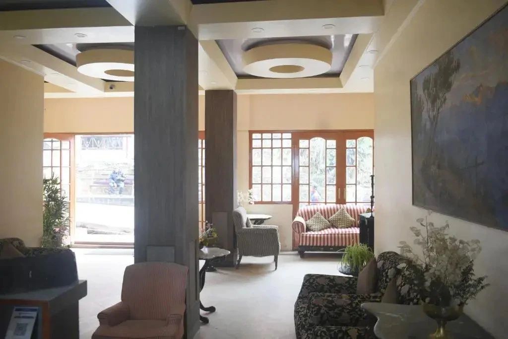 Pineridge Hotel Darjeeling - דאריילינג - לובי