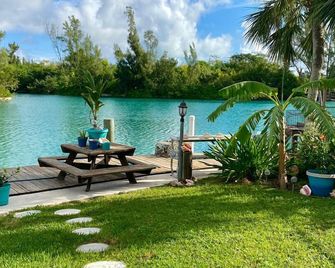 New Lower Rates! Beautiful, Tropical 2 Br/2 Full Bath, Port Lucaya, Freeport - Freeport - Patio