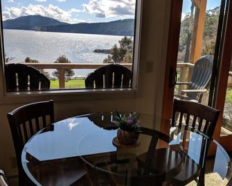 The Landmark Inn on Orcas Island - Eastsound - Comedor
