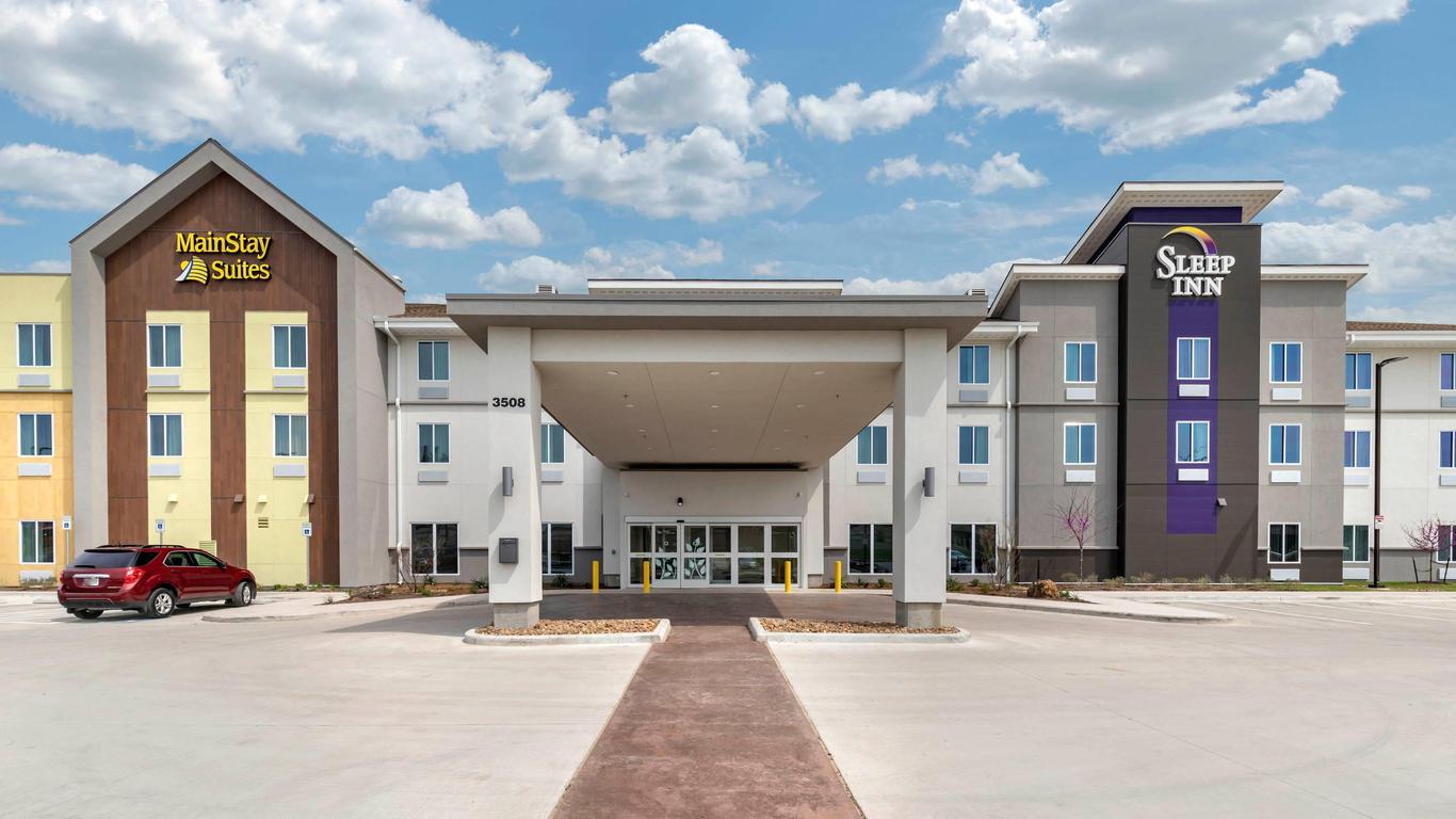 MainStay Suites Lancaster Dallas South