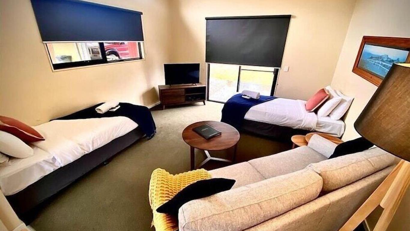 Pedder Wilderness Lodge