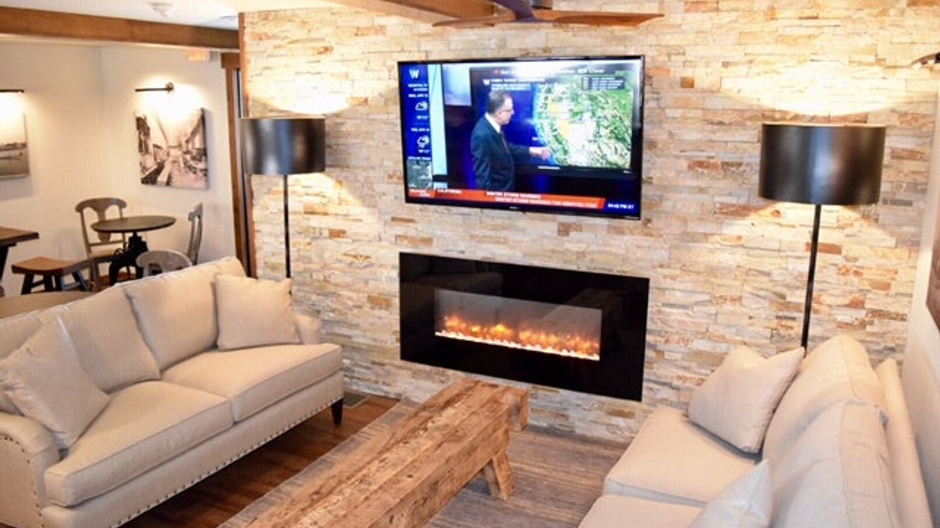 Boarders Inn & Suites by Cobblestone Hotels - Syracuse