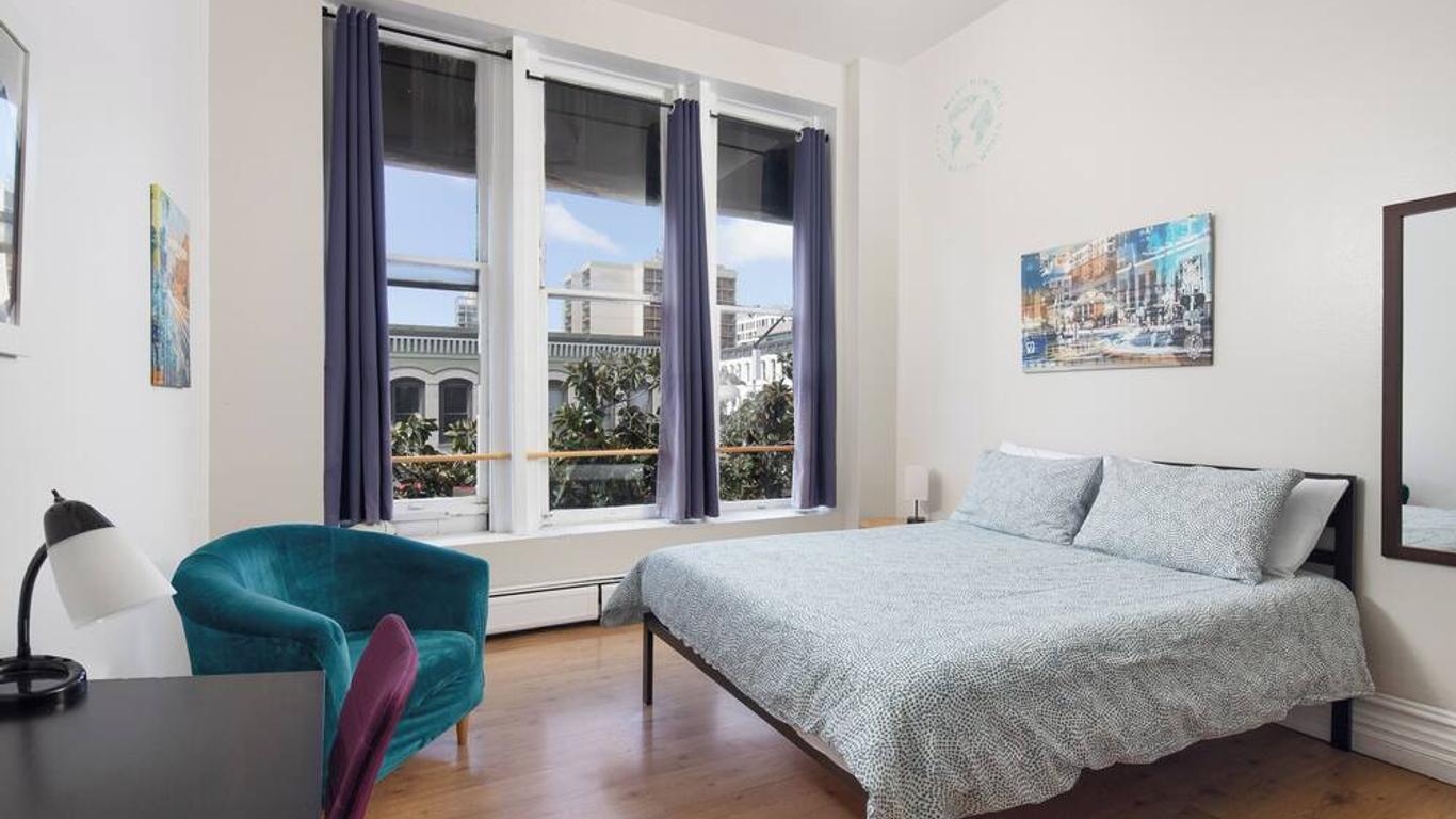 Hi San Diego Downtown Hostel