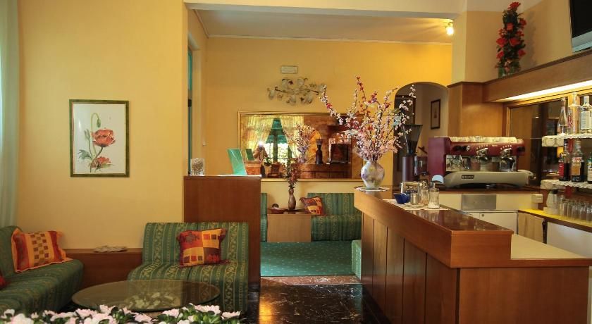 Hotel Vera thumbnail 3