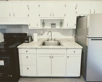Enjoy a stylish experience at this centrally-located residence with city access! - Atlanta - Cucina